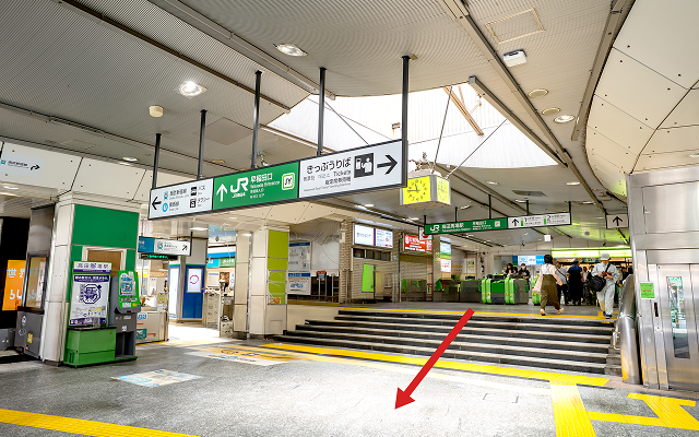 JR高田馬場駅の早稲田改札